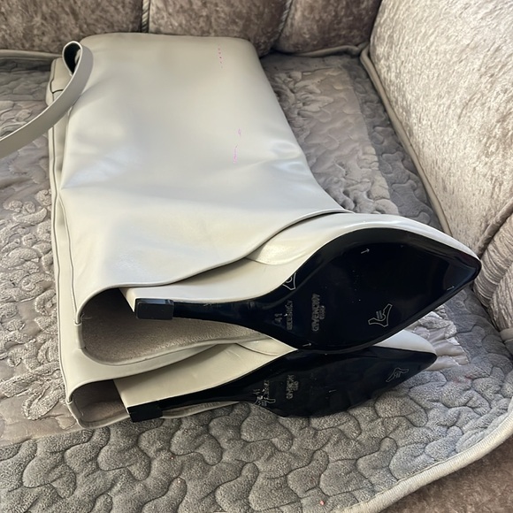 Givenchy women’s short lock leather pants boot size 41 - Picture 6 of 11